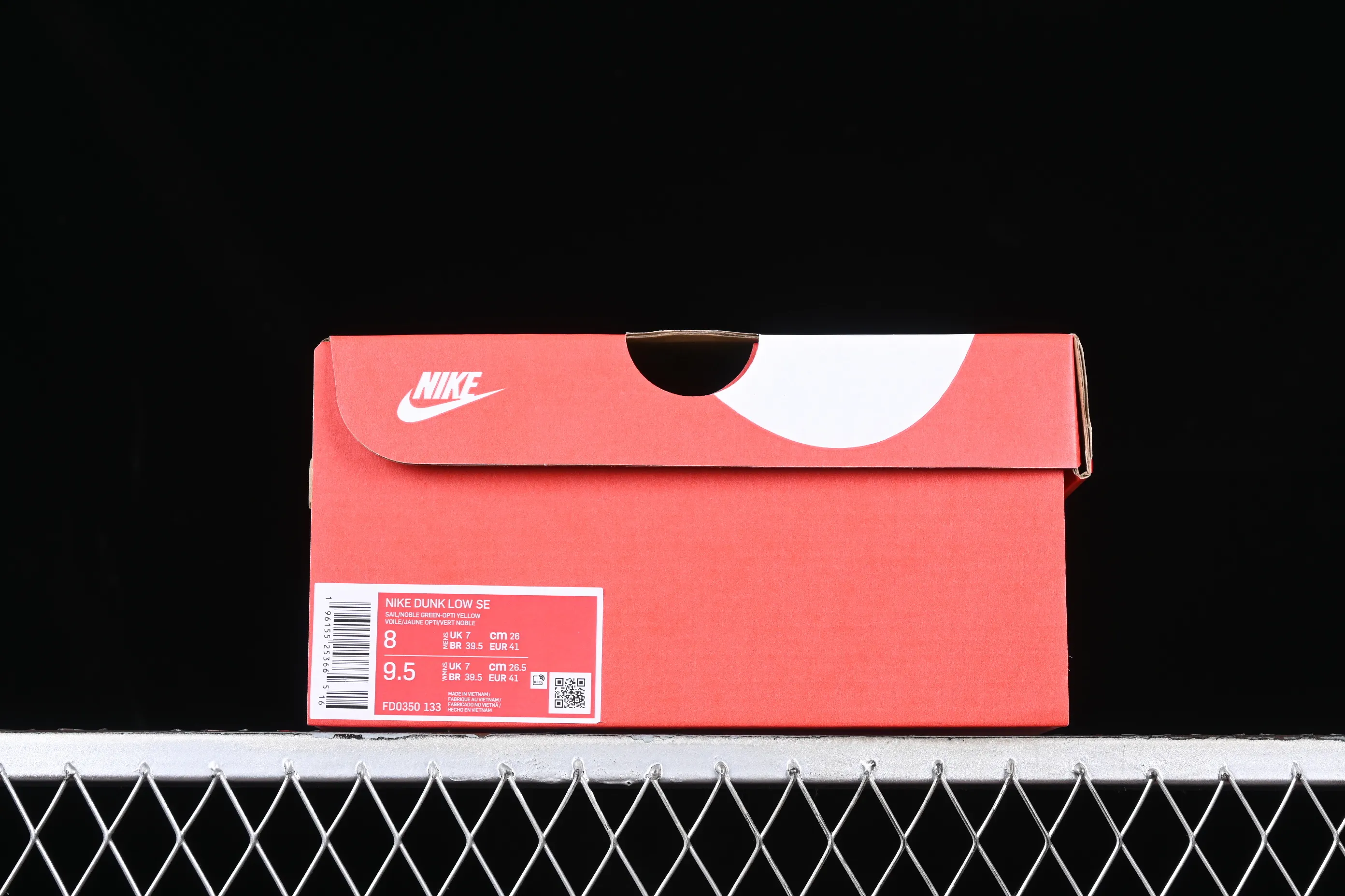 All Categories Nk SB Dunk Series Nk SB Dunk Low Low-top sneakers Nk Dunk Low SE "Noble Green" Classic Brazilian color SB low-top sports and leisure sneakers FD0350-133